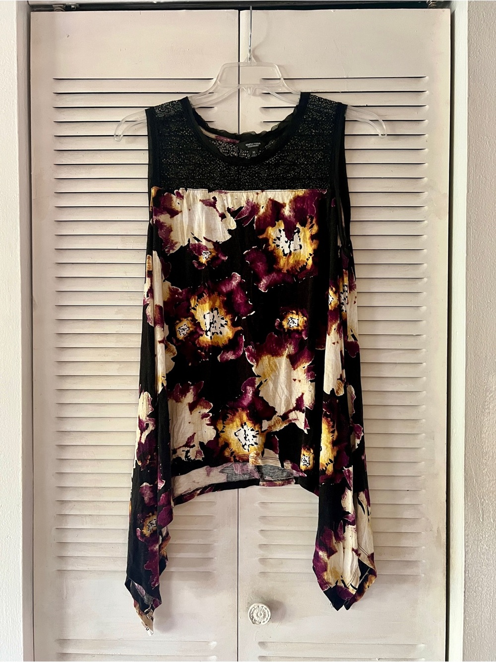 Simply Vera Wang Sleeveless Top